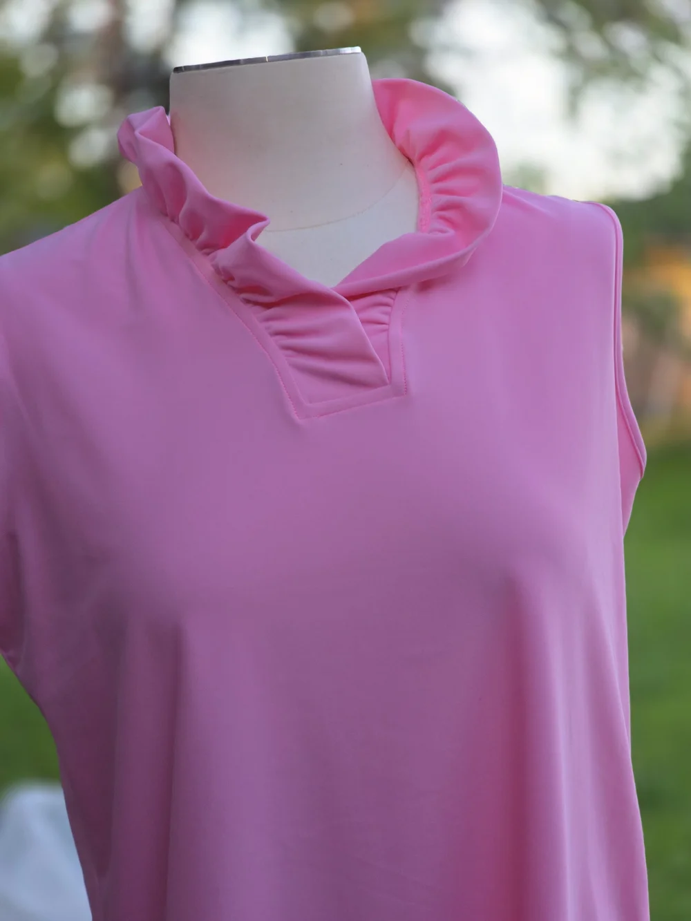 Jude Connally Pink Ruffle Mock Neck Sleeveless Top New No Tag - Picture 4 of 5